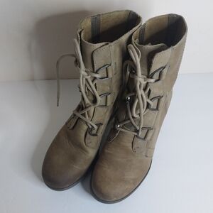 SOREL 8.5 Women's Taupe Lace-Up Boots